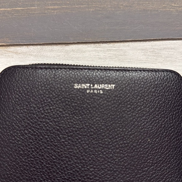 YSL Leather Compact Wallet. Black - Picture 11 of 11